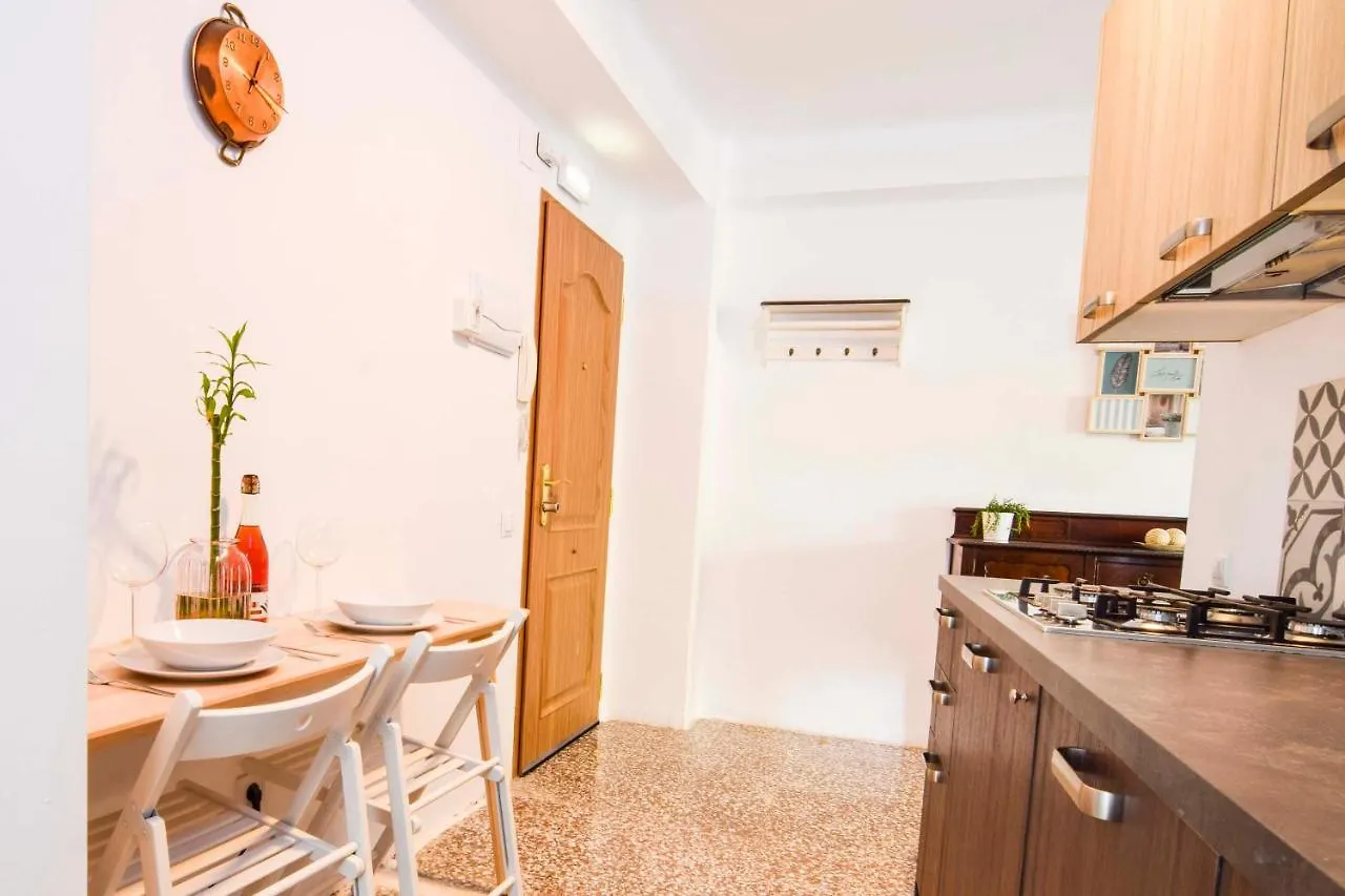 P&P Apartaments Arapiles Malaga Apartment